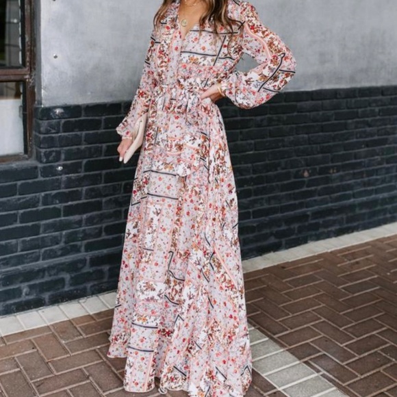 Baltic Born Dresses & Skirts - Baltic Born Ivory floral Aakaa Long Sleeve belted maxi dress